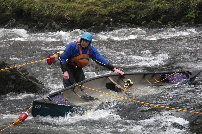 canoe rescue white water